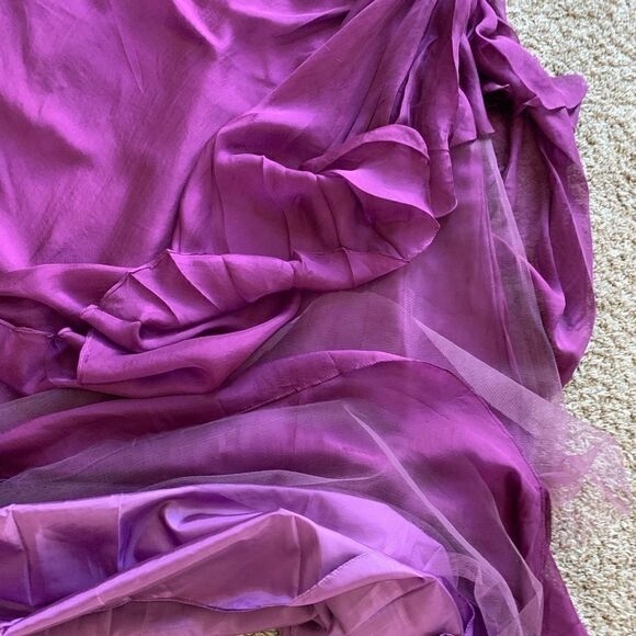 New Vintage Elegant Silk Gown with Beaded Sequins And Velvet Embroidery - Picture 14 of 16